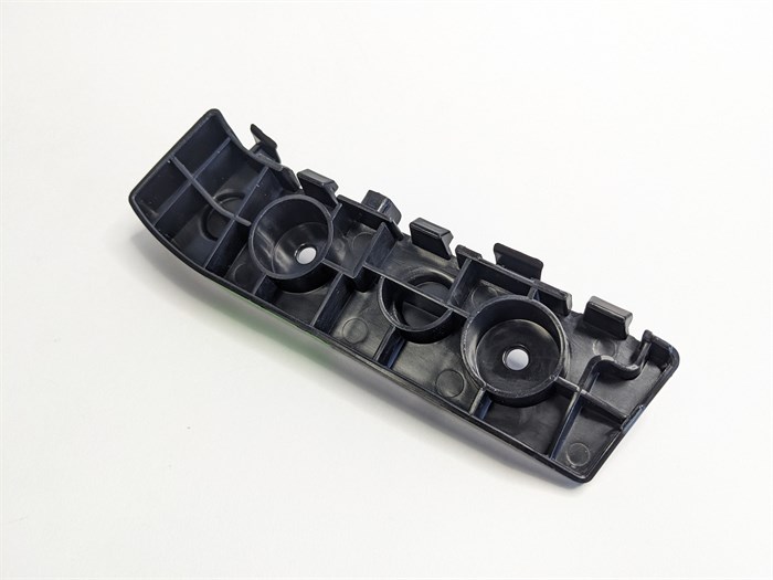 Кронштейн бампера заднего левый  Changan CS95 S4010671700