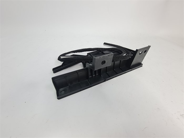 Дефлектор радиатора левый верхний Changan CS35Plus S111F2713070400