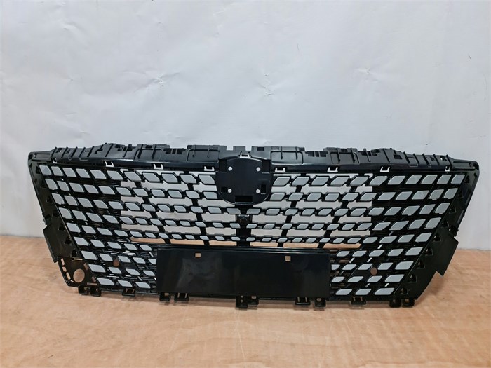 Решетка радиатора Changan UNI-T (Атомный серый) S202F2713011200AG