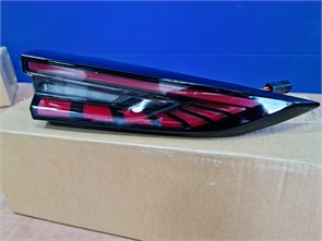 {{photo.Alt || photo.Description || 'Фонарь задний левый Changan UNI-T'}}