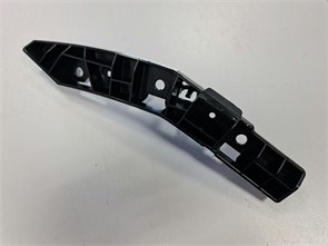 {{photo.Alt || photo.Description || 'Кронштейн бампера переднего левый Changan CS85 Coupe'}}