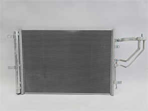 {{photo.Alt || photo.Description || 'Радиатор кондиционера Changan CS35 Plus 21-'}}