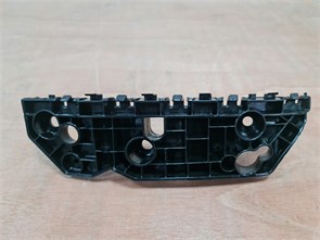 {{photo.Alt || photo.Description || 'Кронштейн бампера переднего правый Haval Dargo'}}