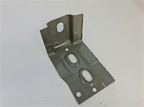 {{photo.Alt || photo.Description || 'Кронштейн радиатора правый Changan Alsvin'}}