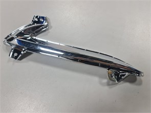 {{photo.Alt || photo.Description || 'Накладка бампера правая Changan Alsvin'}}