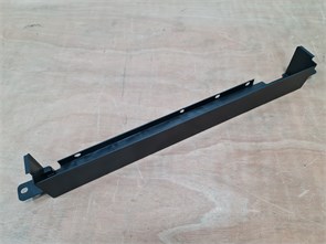 {{photo.Alt || photo.Description || 'Дефлектор радиатора (центральный) Changan Alsvin'}}