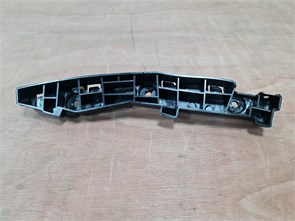 {{photo.Alt || photo.Description || 'Кронштейн переднего бампера левый Changan CS75 PLUS'}}