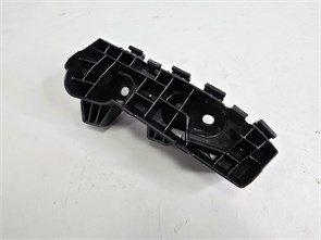 {{photo.Alt || photo.Description || 'Кронштейн бампера заднего левый Changan CS75 Plus'}}