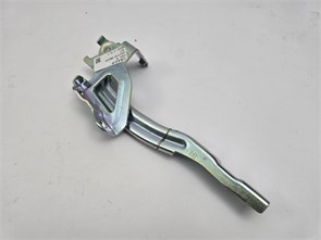 {{photo.Alt || photo.Description || 'Петля капота правая Changan UNI-T (2020-) — НОВАЯ'}}